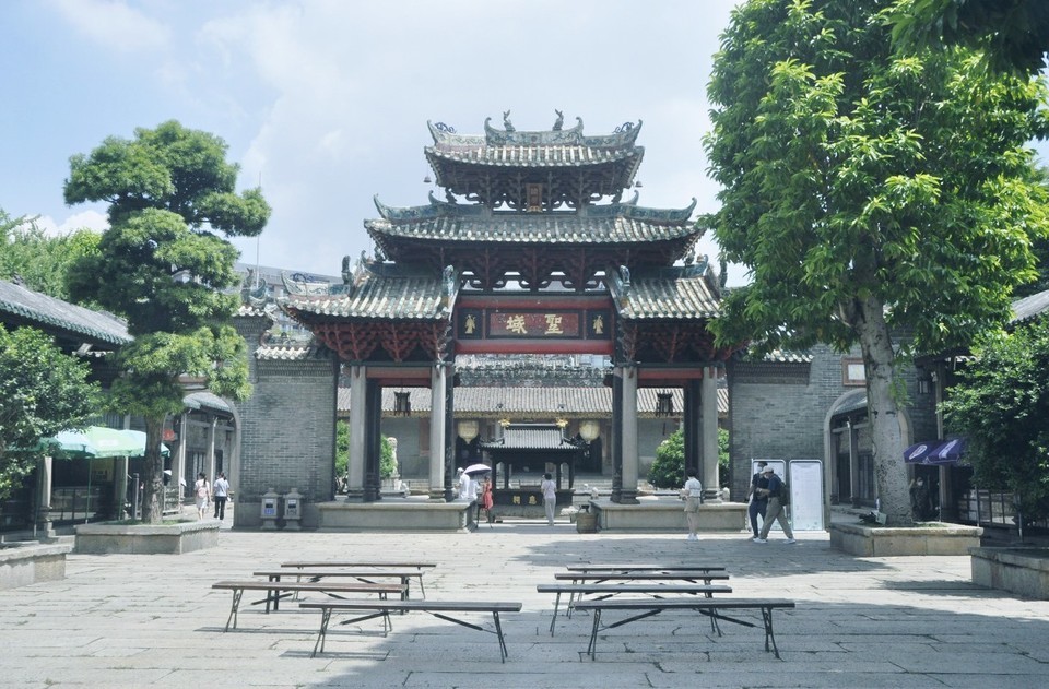 万福台位于佛山市禅城区祖庙博物馆推荐菜:分类:景点公园;scenic;景点