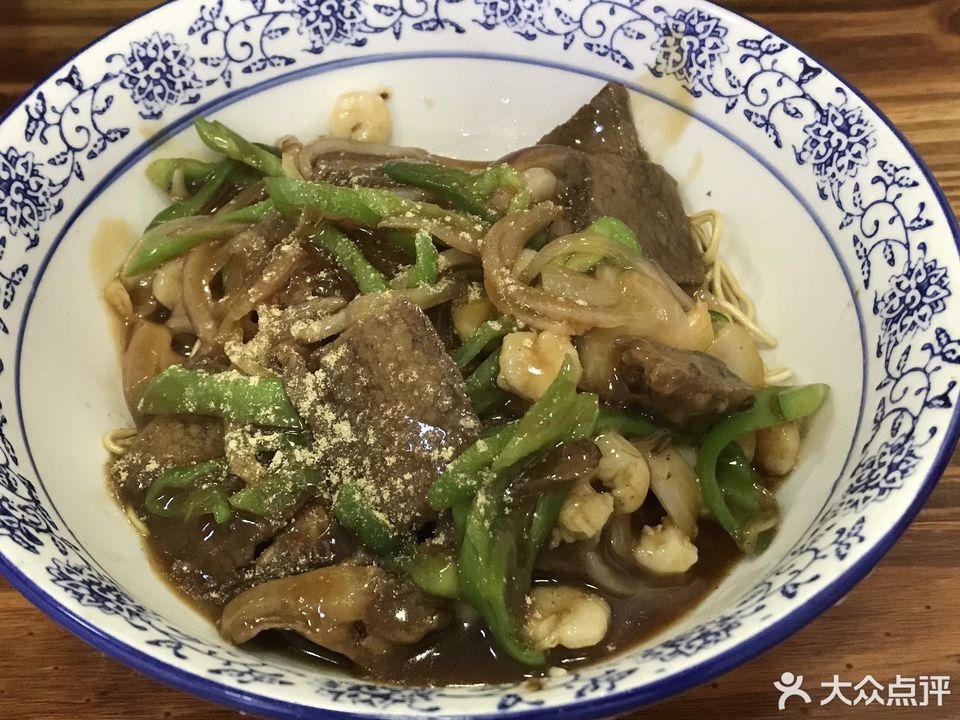 鳝丝面推荐菜:阿蔡面馆(南浔店)位于湖州市南林路中和国际家居对面