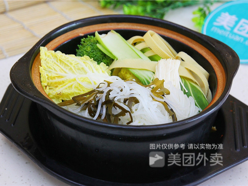 黄焖什锦饭图片