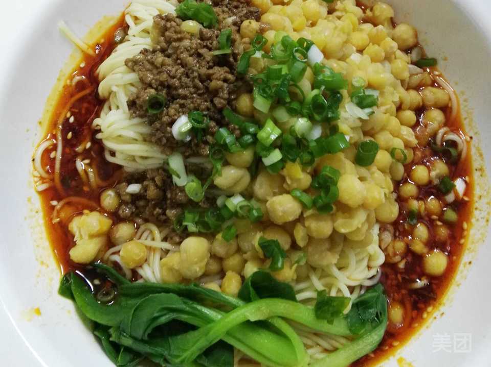 清汤豌杂面图片