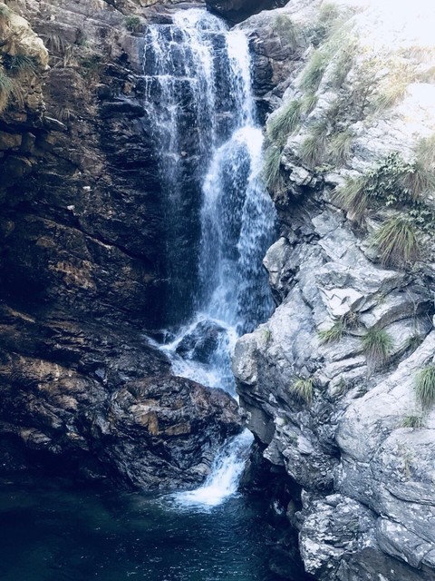               三叠岩风景区