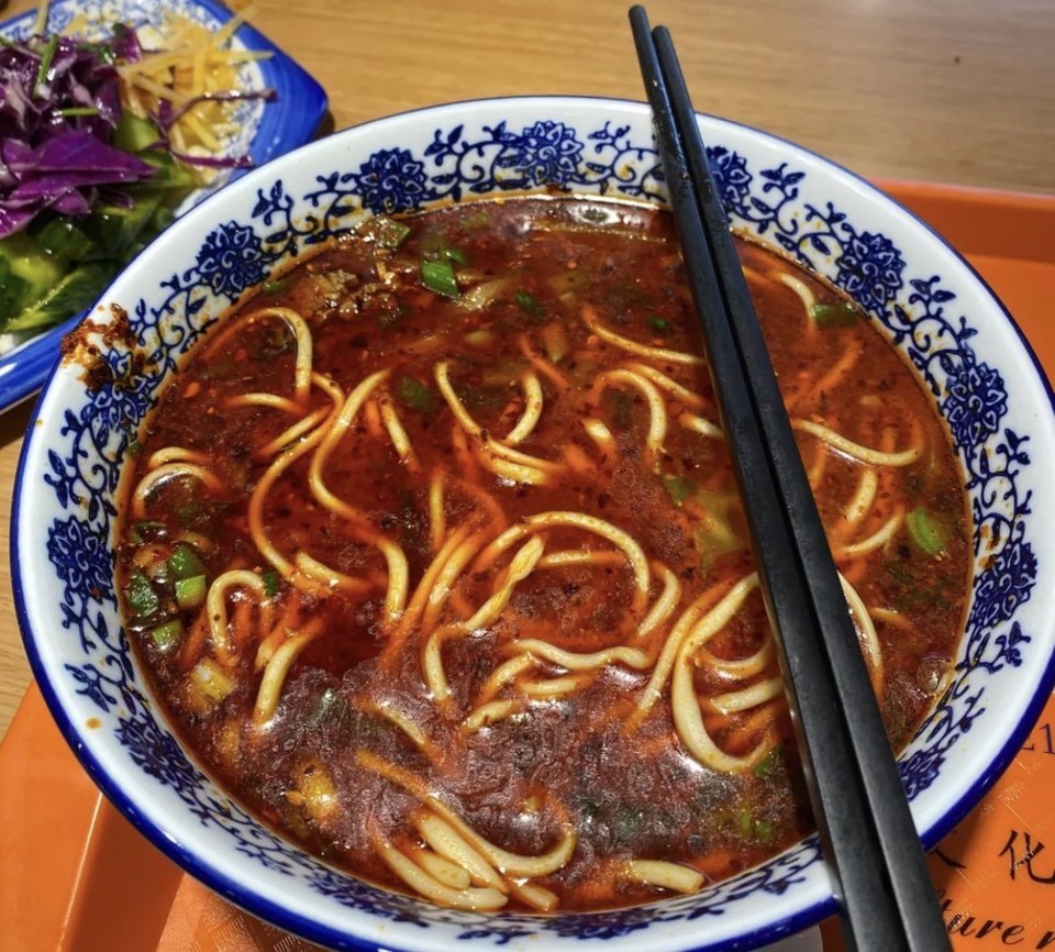 德元兰州纯汤牛肉面