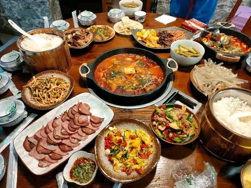 刘氏织金乡村腊肉火锅