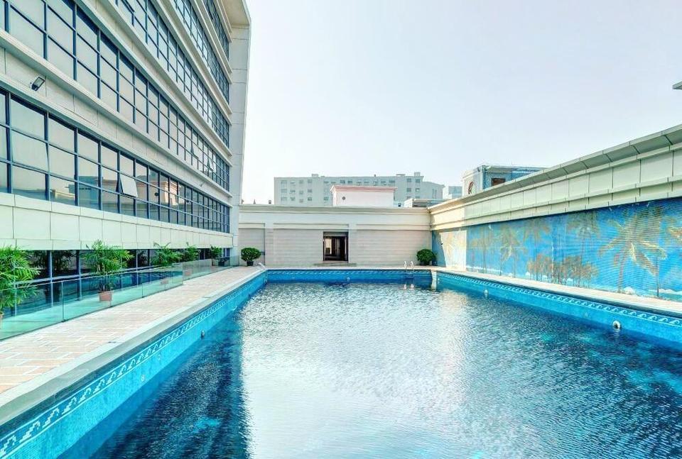          石岩湖温泉度假村(南门)