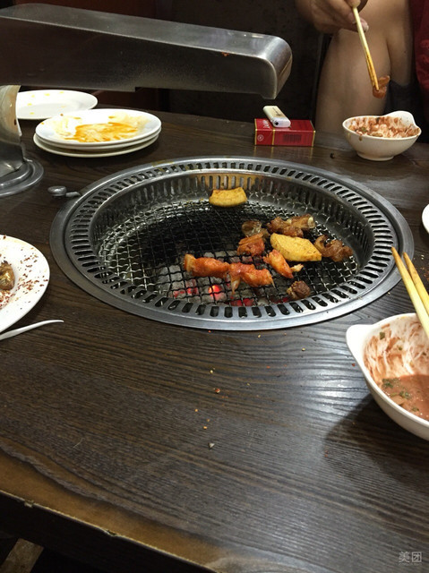 金牡丹时尚自助煎烤涮