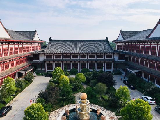 米兰春天婚纱摄影