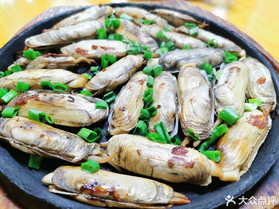 猪油渣芋艿羹铁板牛仔骨咸菜橡皮鱼分类:餐馆;餐饮;中餐;海鲜电话