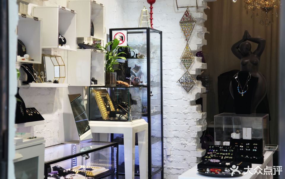 金上玺珠宝首饰设计工作室