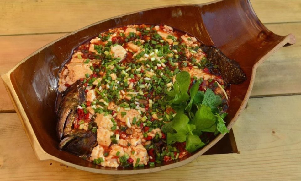 荷塘月色瓦罐豆花烤鱼