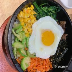 阿***:出租車師傅安利的拌飯店,說米飯特別好吃,還能免費續,他一次能