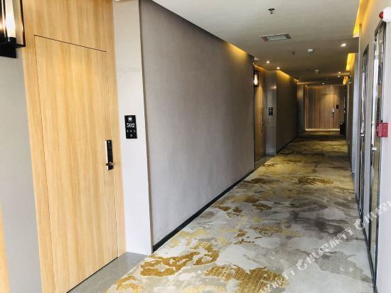 80青年精品酒店(东莞企石店)