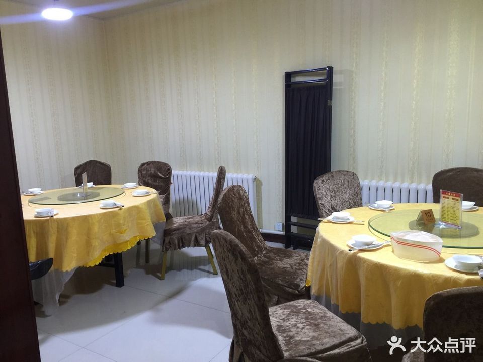 小蒲飯店位於蘭州市城關區段家灘路 標籤:餐館中餐餐飲川菜