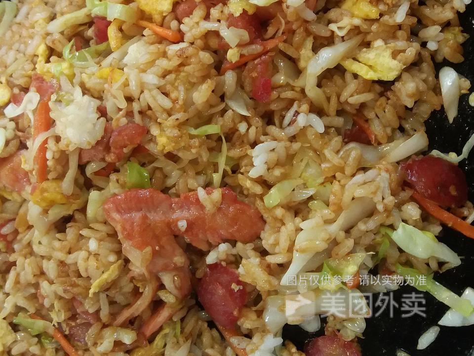 里脊肉串鸡蛋炒河粉酸豆角腊肠里脊肉蛋炒饭推荐菜:天台美食(世纪东方