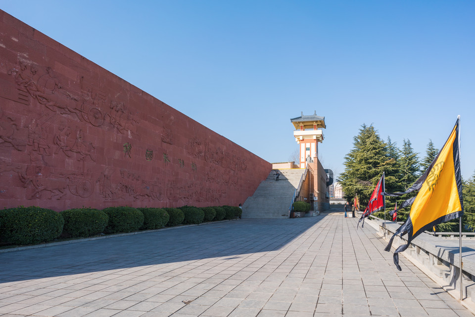 首页>三门峡市>科教文化服务>文化场所>博物馆>虢国博物馆]