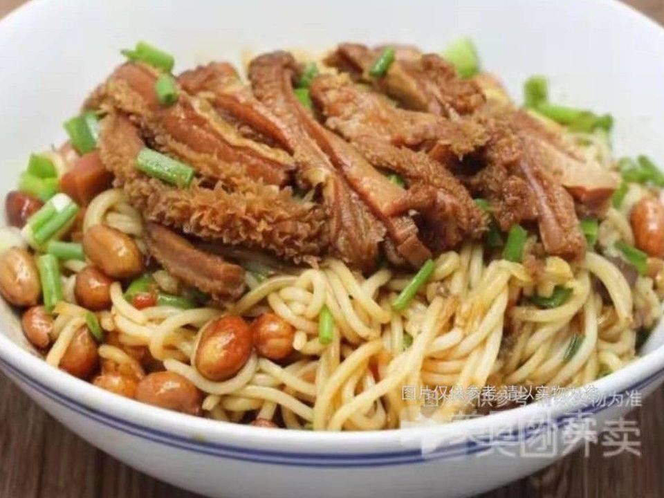 牛肚拌面图片