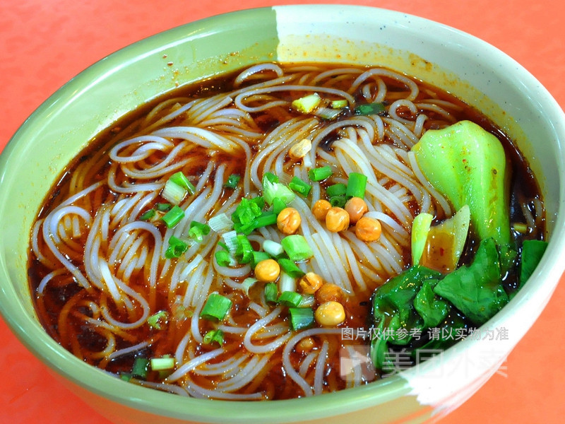 酸辣米线图片