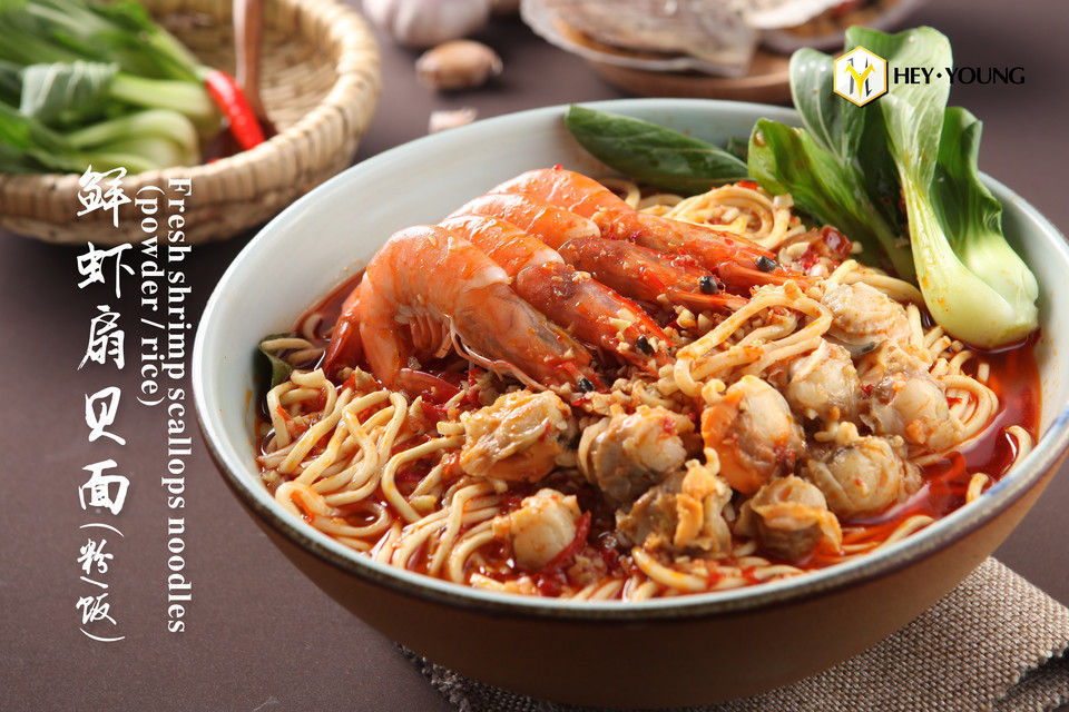 鲜虾扇贝面图片