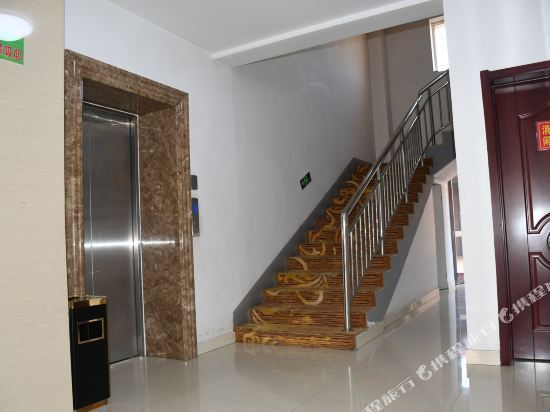 托克托县鸿德商务宾馆