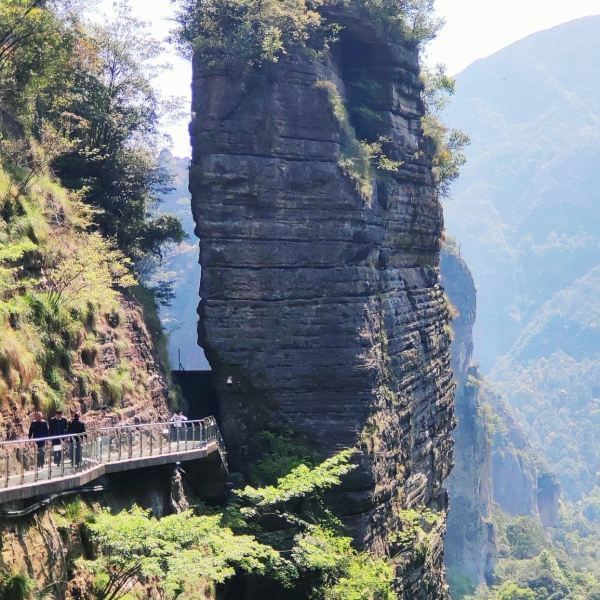 天等县独秀峰图片