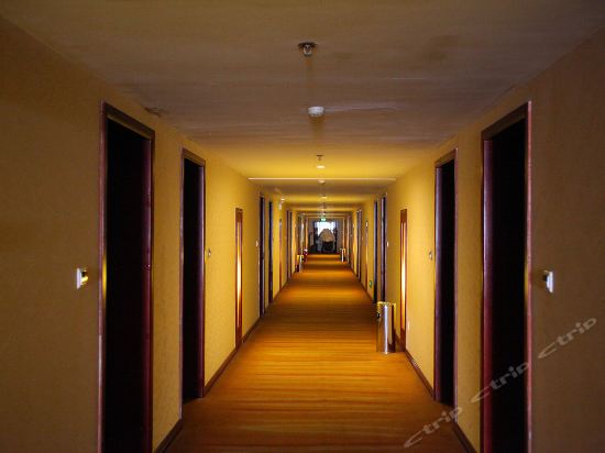 广通大酒店(桔园路)