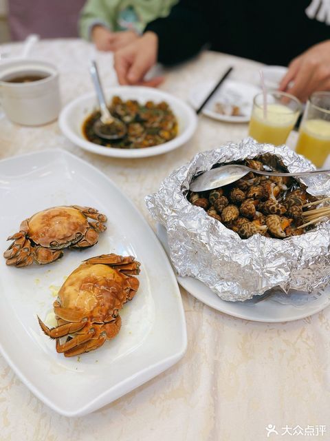 丰顺广场饭店位于梅州市丰顺县市政大道 标签:餐馆中餐餐饮快餐