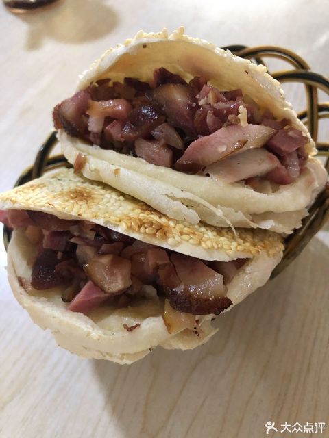 烧饼熏肉
