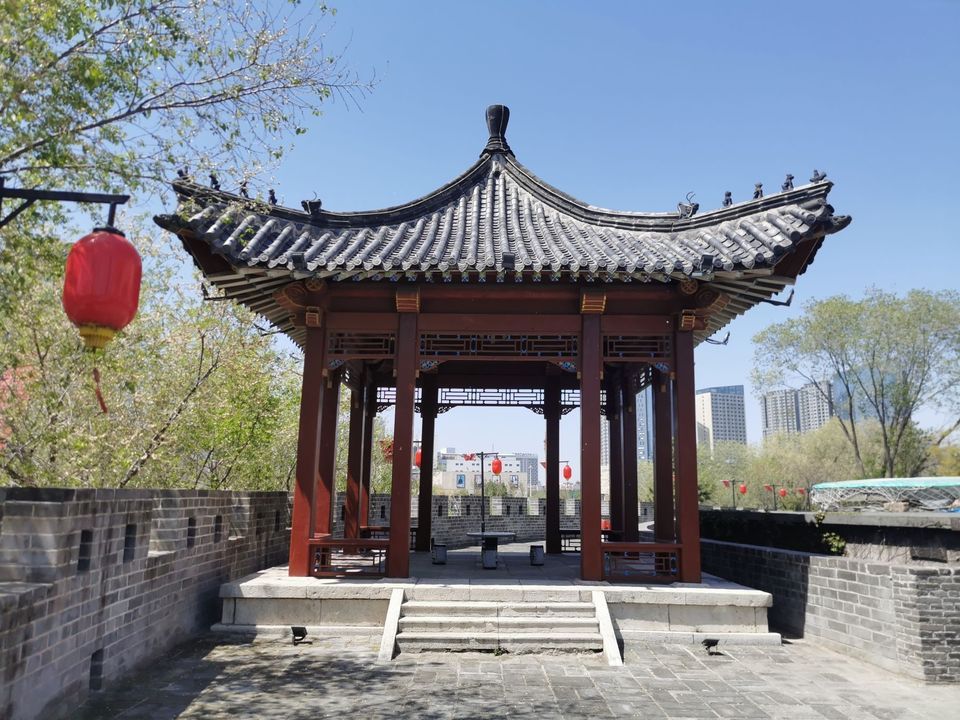 奎文门位于潍坊市奎文区东省泰华城新天地4楼推荐菜:分类:景点公园