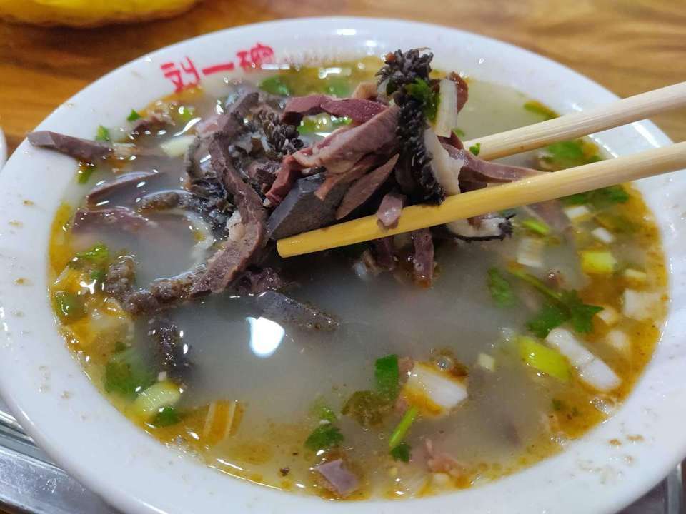 刘氏名吃刘一碗羊肚济宁路店