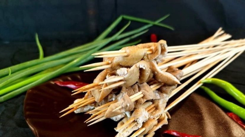 签年时光串串香火锅店