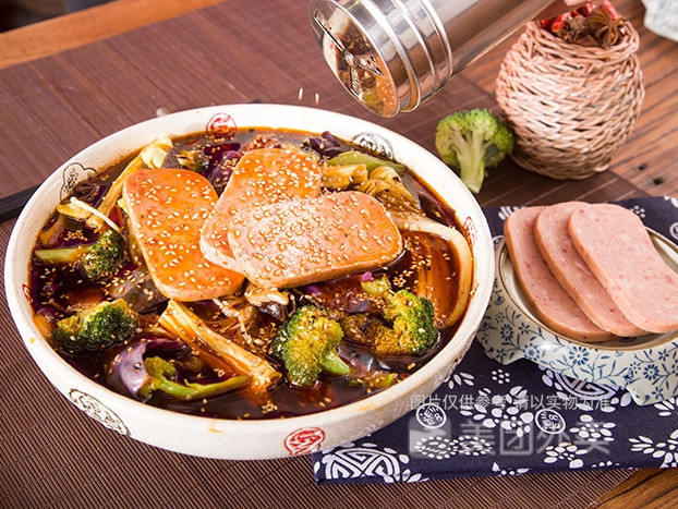 培根推荐菜:大牌冒菜(杭州路店)位于泰州市姜堰区杭州路413号