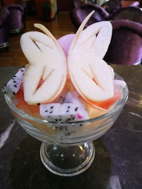 冰淇淋水果捞图片