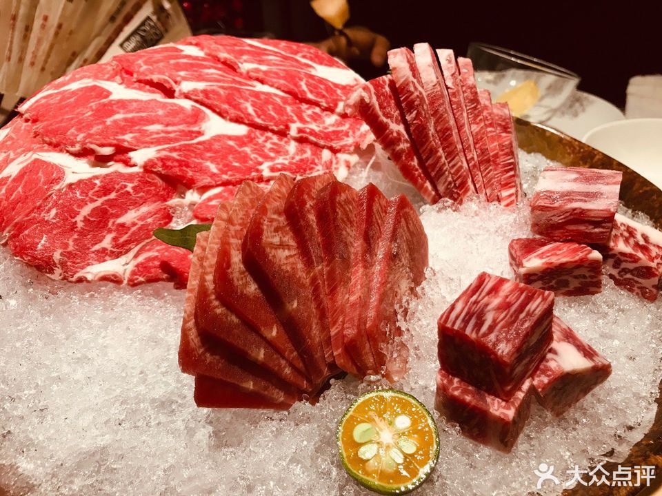 m11澳洲谷饲雪花肥牛图片