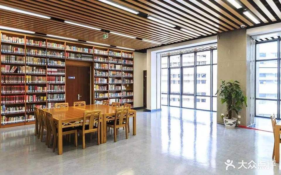 威海职业学院 图书馆图片