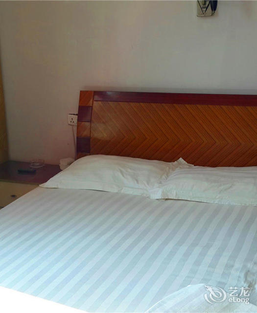 荆门市 住宿服务 酒店 > 白云桥招待所