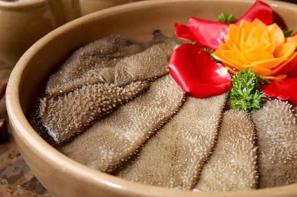 红糖糍粑推荐菜:小龙坎老火锅位于临沂市兰山区新华路一路与红旗路