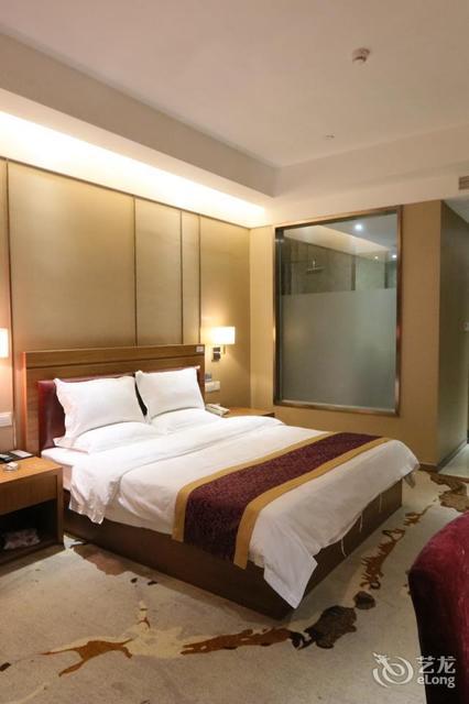 佛山市 住宿服务 酒店 > 爱丁堡酒店(建设大道店)