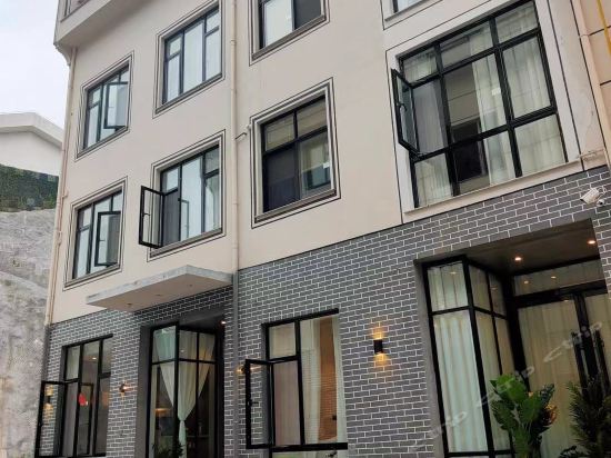 横店明星住哪个酒店