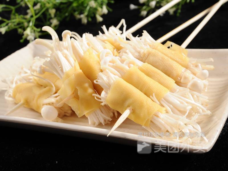 豆皮卷金针菇图片