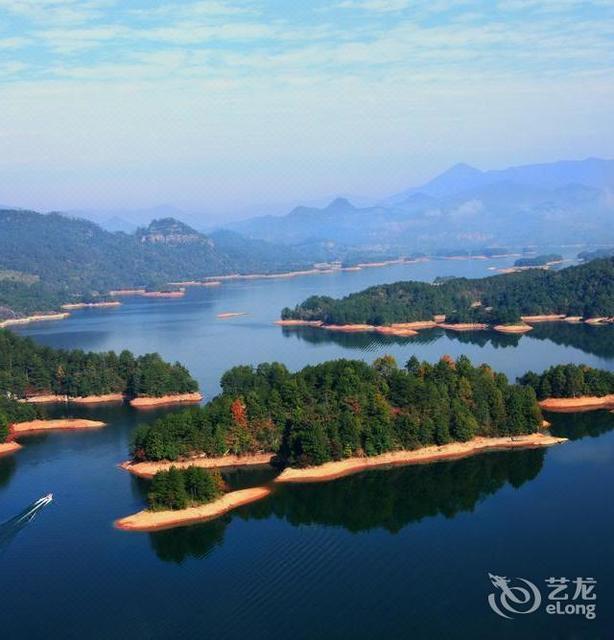 三明市 住宿服务 酒店 > 泰宁大金湖下坊度假山庄-7栋住宿