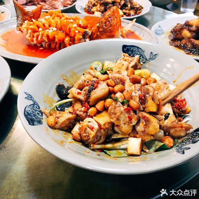 成都市 餐饮服务 餐馆 > 皇城小厨卤水土鸭 茄子炒豆角 分类:餐馆