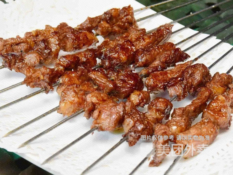 酱烤筋头巴脑烤冷面推荐菜:大胖烤串店(朝中店)位于吉林市昌邑区江湾