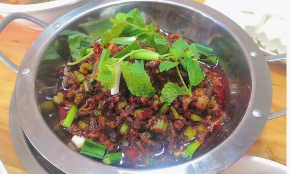 虾酸牛肉肥肠图片
