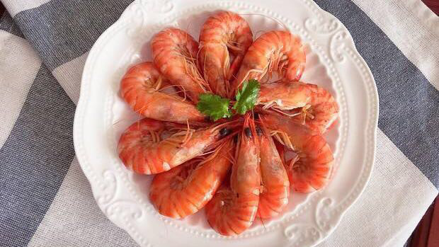 白灼斑节虾图片