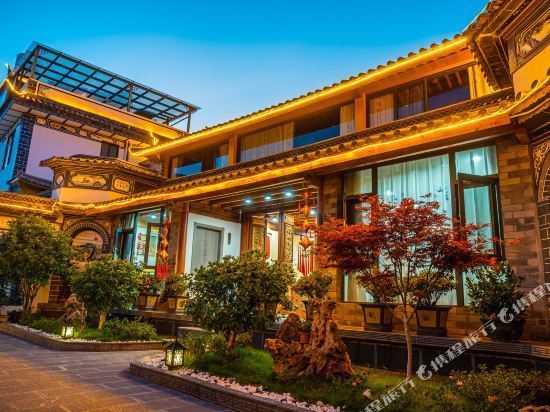 民宿位于大理白族自治州宾川县鸡足山镇沙址村73号推荐菜:分类:住宿