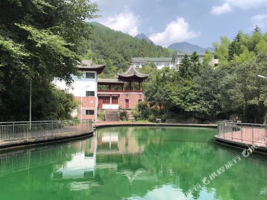 黄山市 住宿服务 酒店 > 翡翠宾馆           