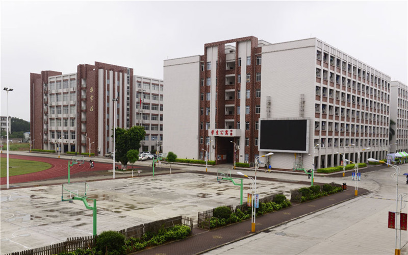 广西工商职业技术学院(东校区)