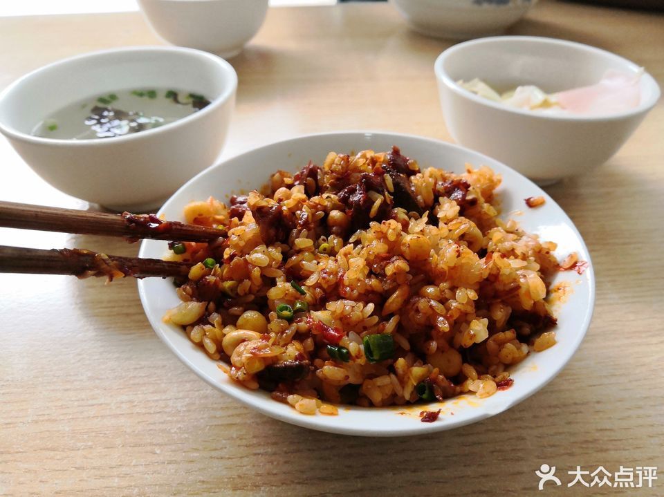 辣鸡糯米饭图片