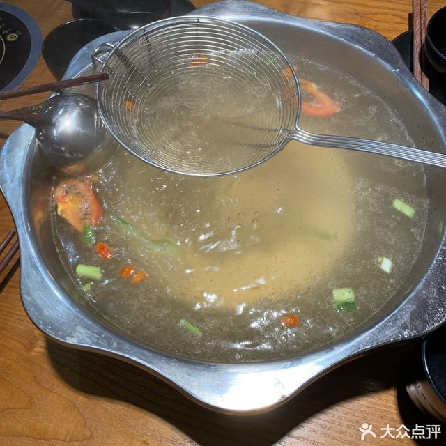 牛肉湯鍋底圖片