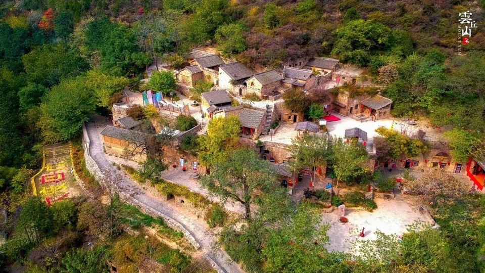 云丘山塔尔坡古村