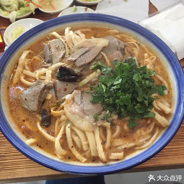 羊肉烩饼图片